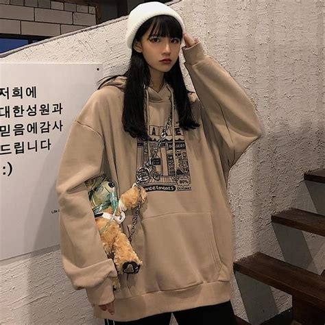 korean oversized hoodie outfit.